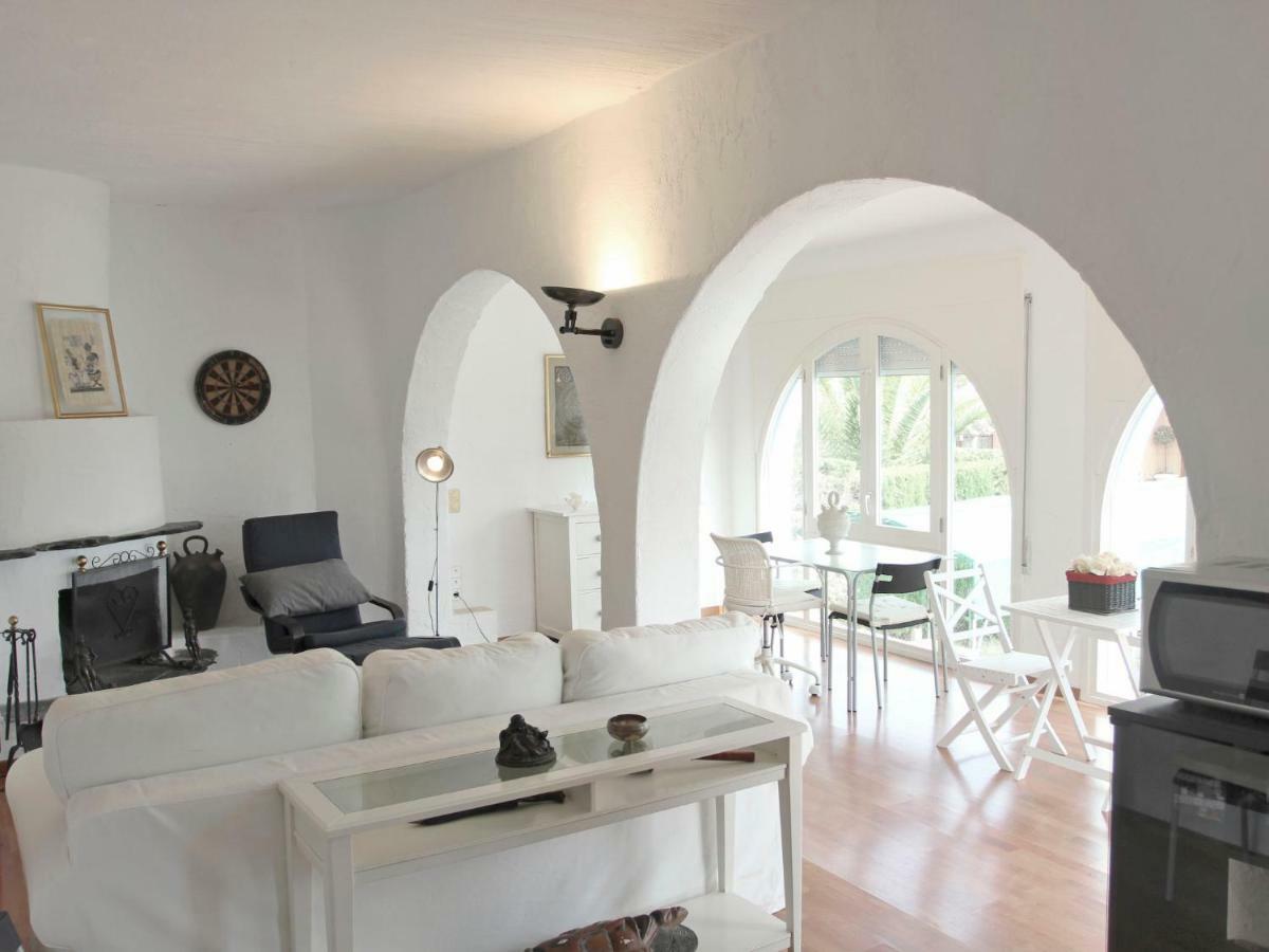 ל'אמפולה Villa Mariona By Interhome מראה חיצוני תמונה