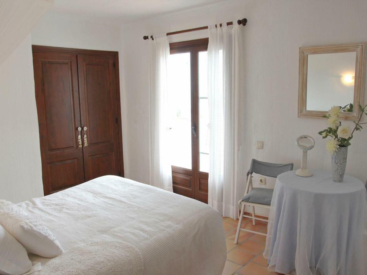 ל'אמפולה Villa Mariona By Interhome מראה חיצוני תמונה