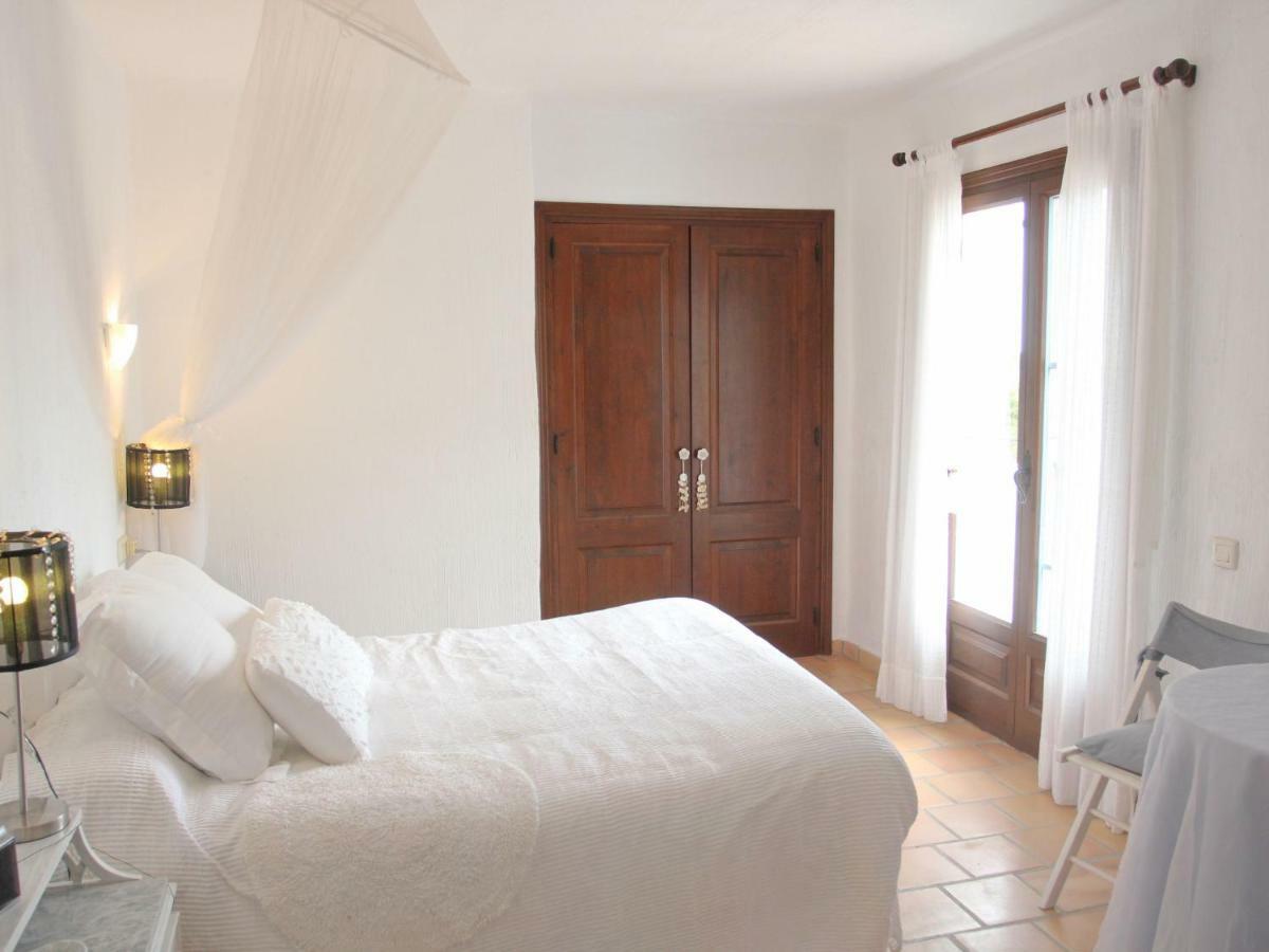 ל'אמפולה Villa Mariona By Interhome מראה חיצוני תמונה